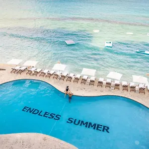 Resort Grand Cayman Marriott George Town