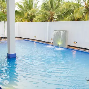 Leighton *** Negombo