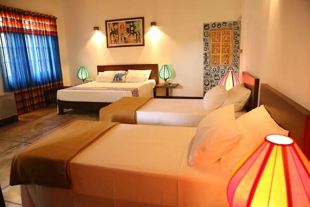 Blue Elephant Boutique Hotel Негомбо