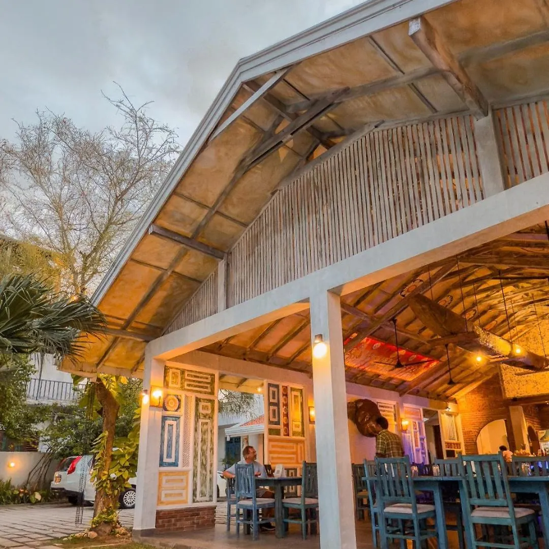 Blue Elephant Boutique Hotel Негомбо