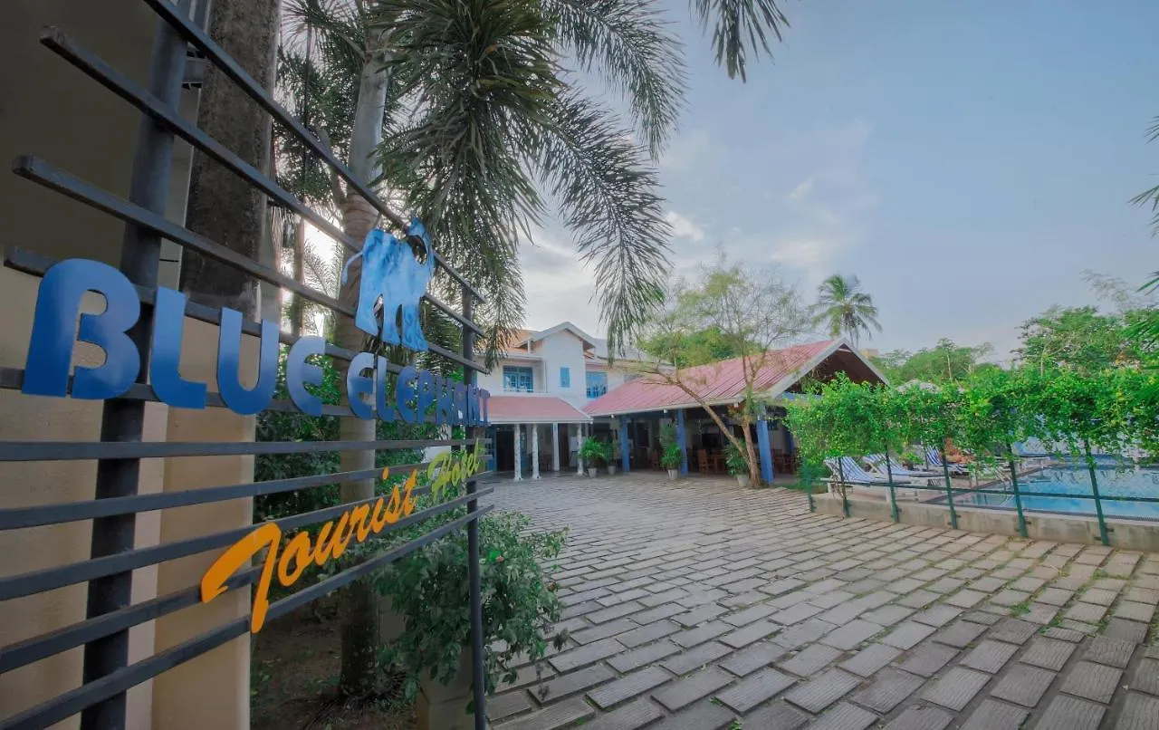 Blue Elephant Boutique Hotel Негомбо