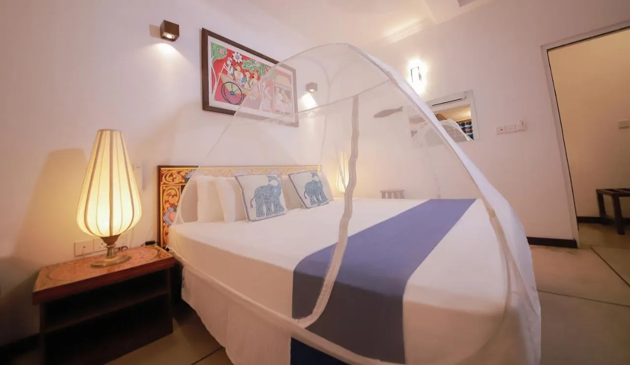 Blue Elephant Boutique Hotel Негомбо 3*,