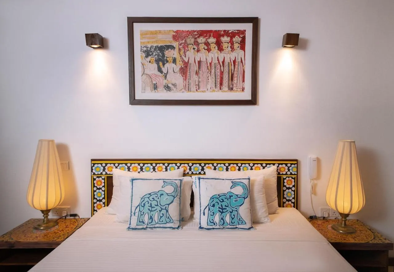 Blue Elephant Boutique Hotel Негомбо 3*,