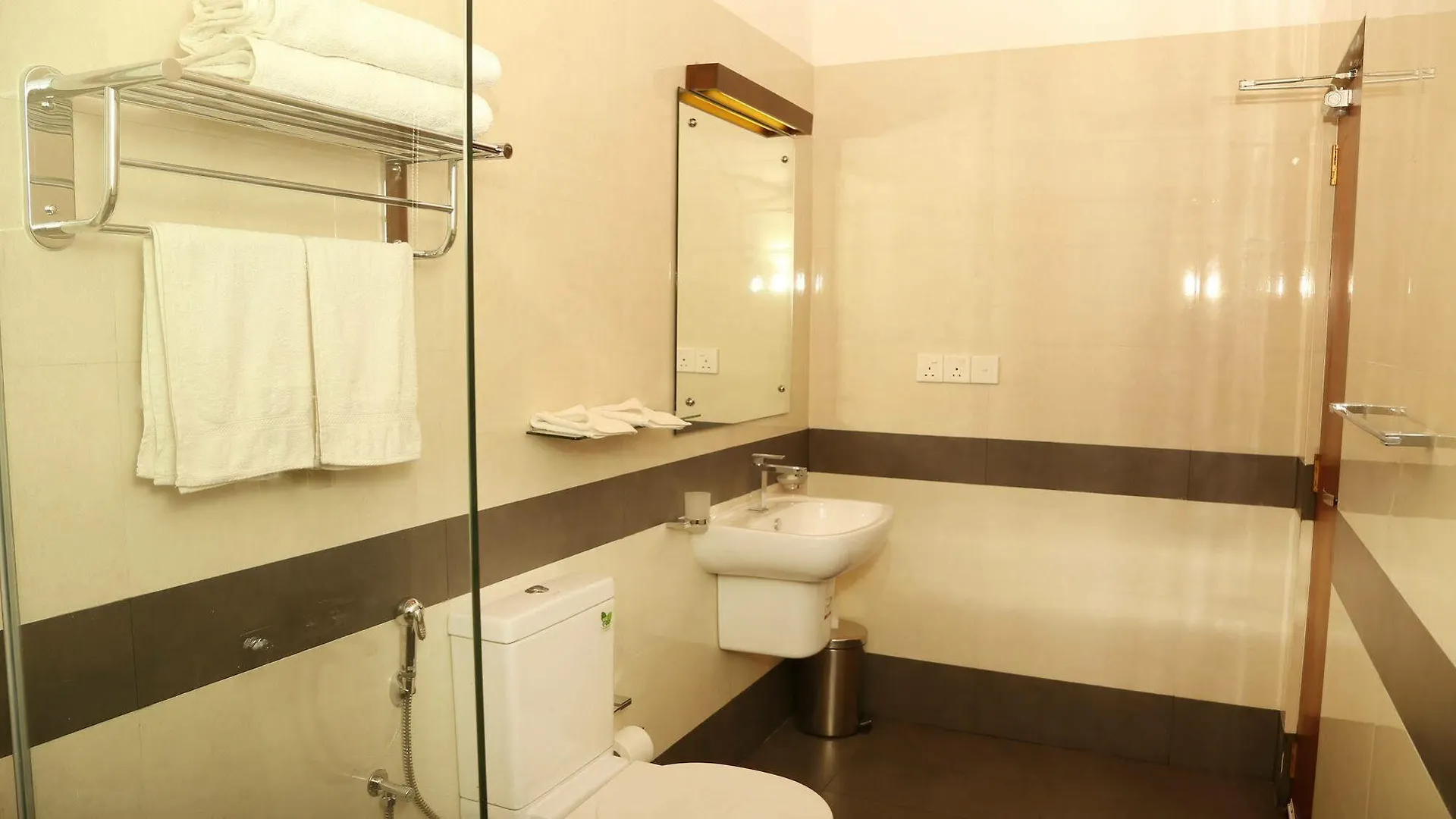 ***  Blue Elephant Boutique Hotel Negombo Sri Lanka