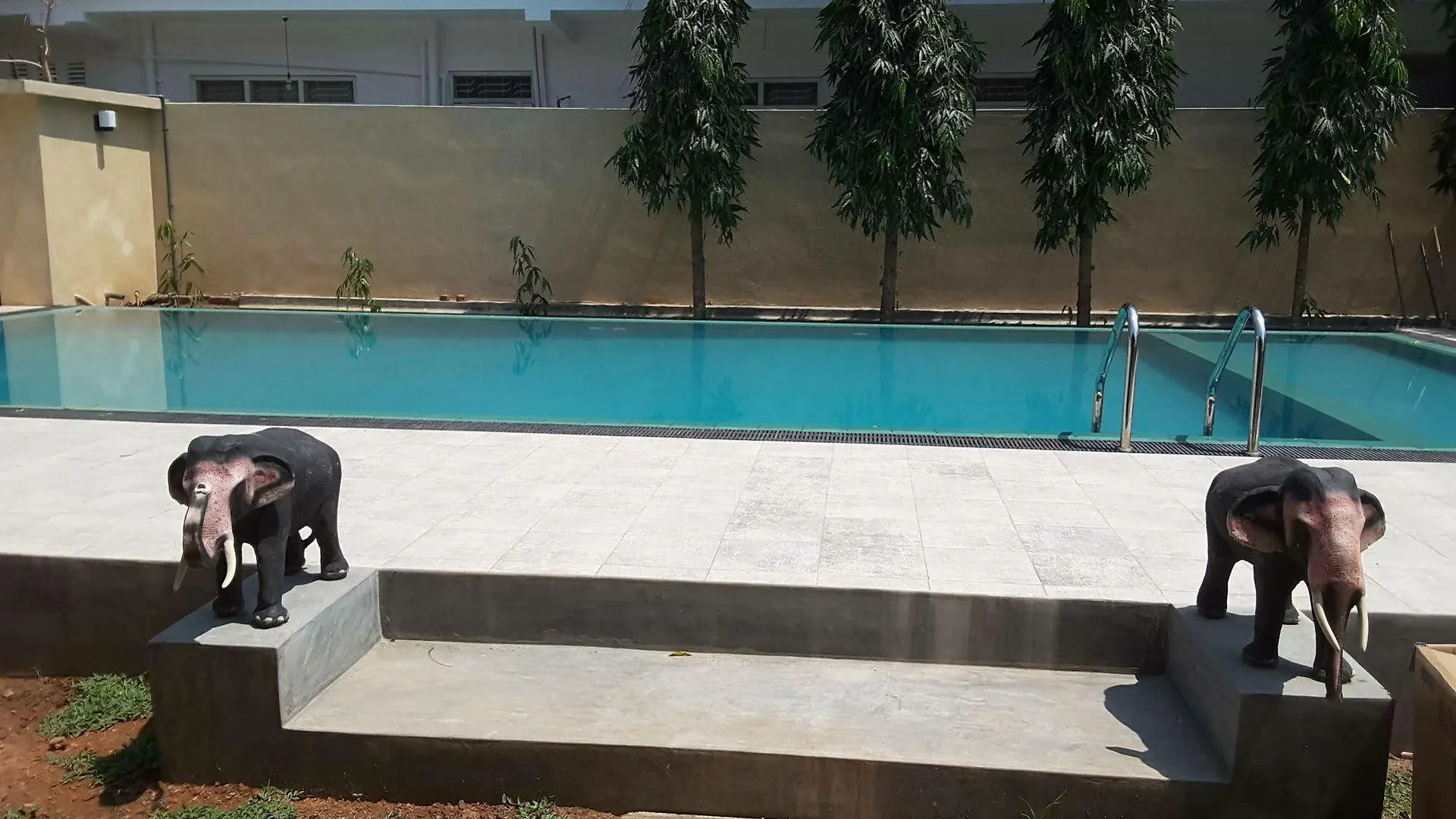 Blue Elephant Boutique Hotel Negombo